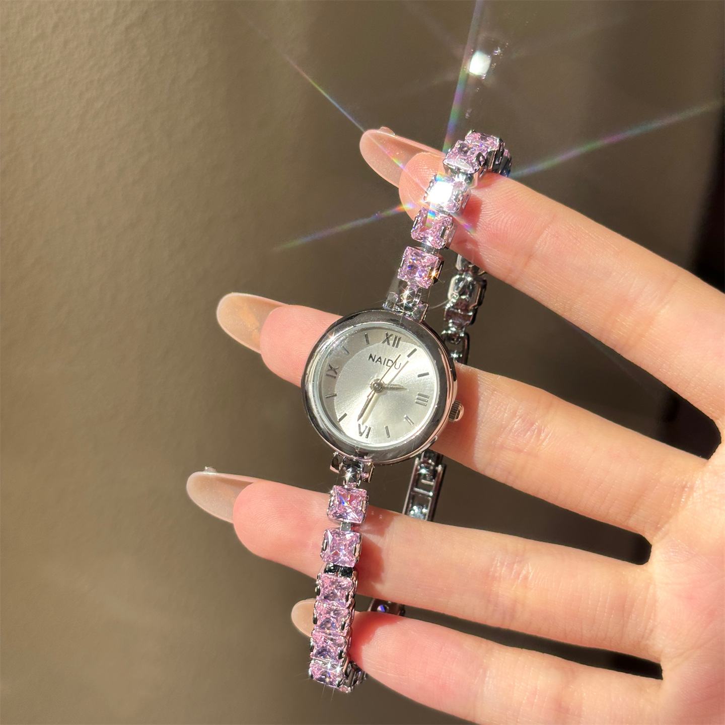 Luxury Watch Levels - Nouvelle montre-bracelet incrustée de diamants pour