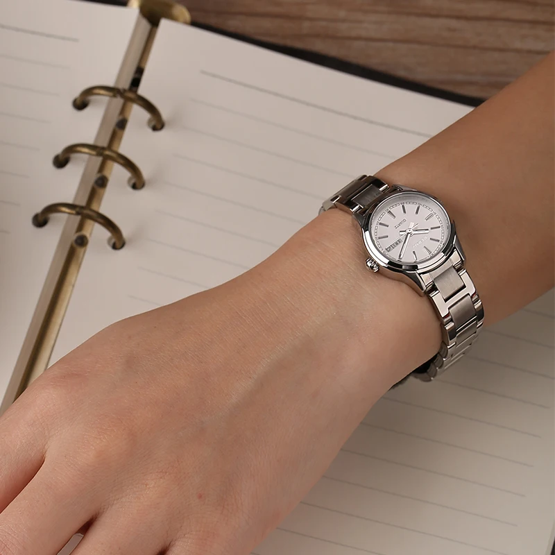 Montre de luxe BERNY pour femm - Luxury Watch In Japan avis et prix