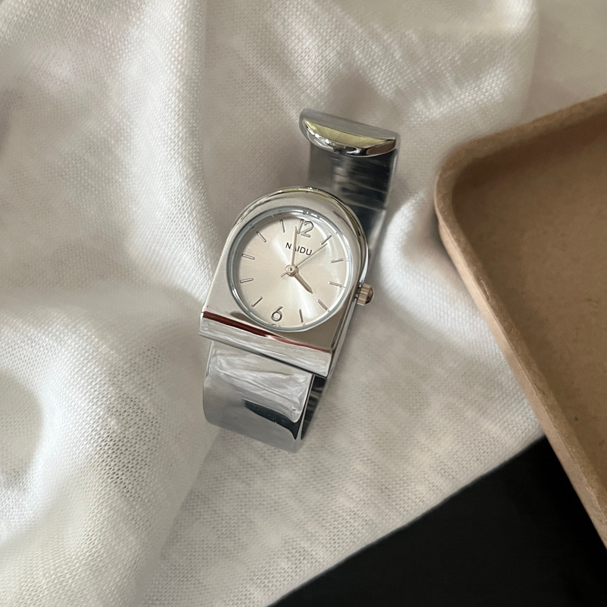Nouvelle Montre Bracelet en Or - Luxury Watch Levels avis et prix